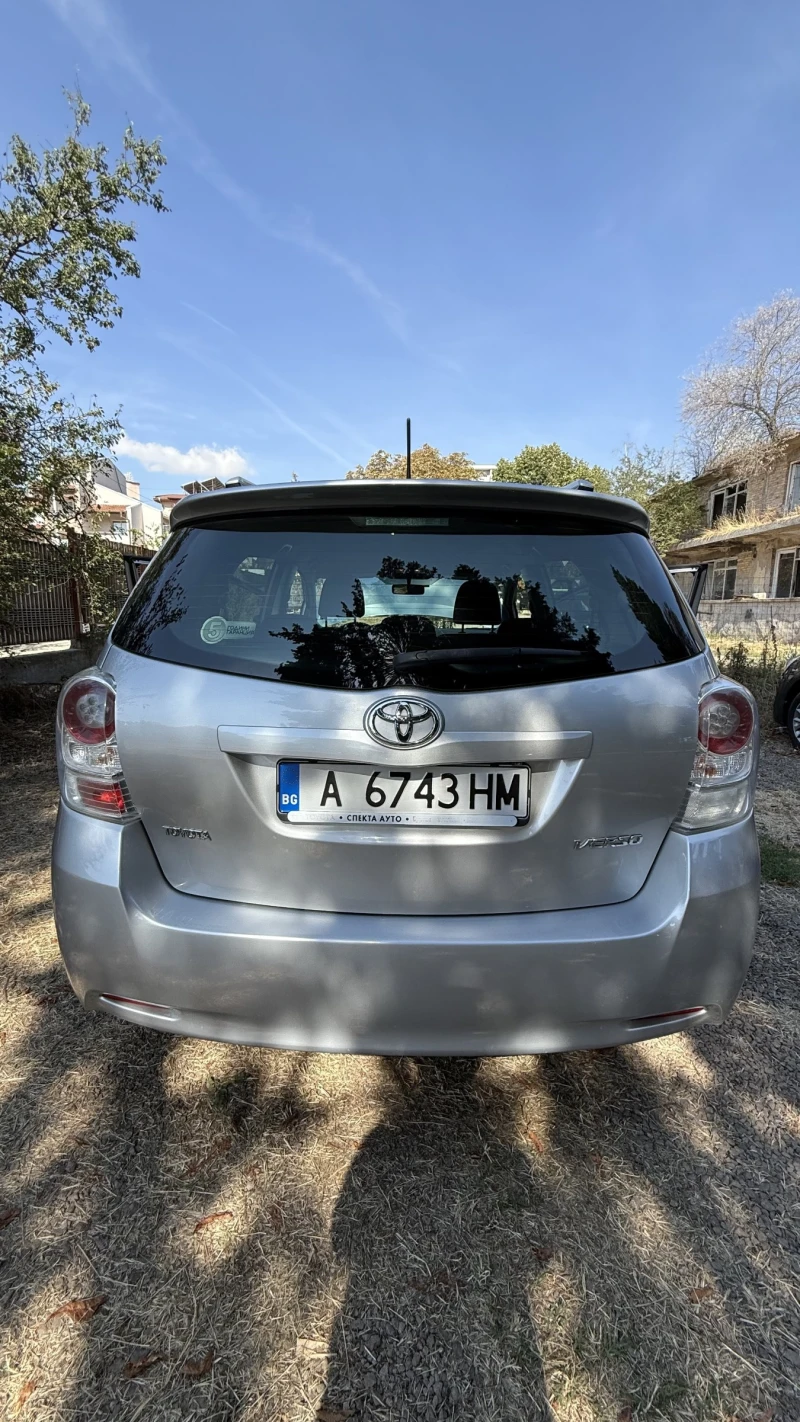 Toyota Verso, снимка 4 - Автомобили и джипове - 52637788