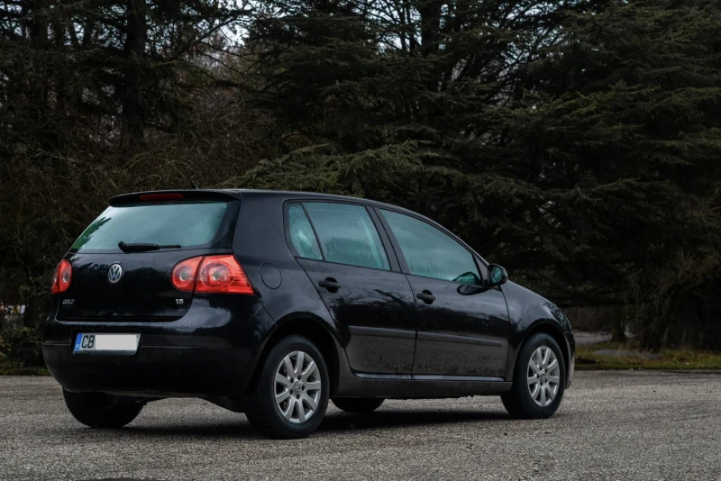 VW Golf 5, снимка 5 - Автомобили и джипове - 53360794