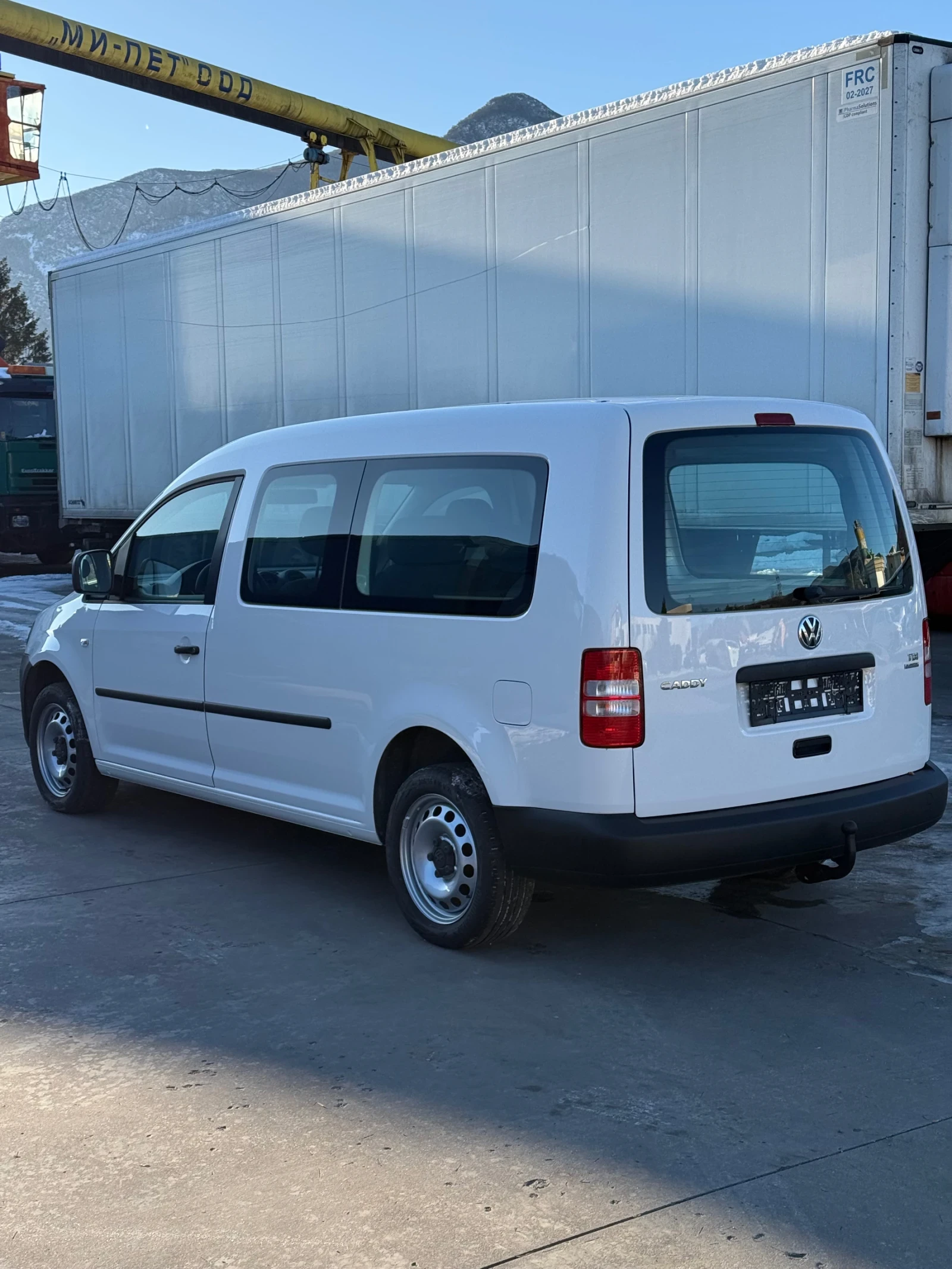 VW Caddy 1.6 tdi Maxxi - изображение 6