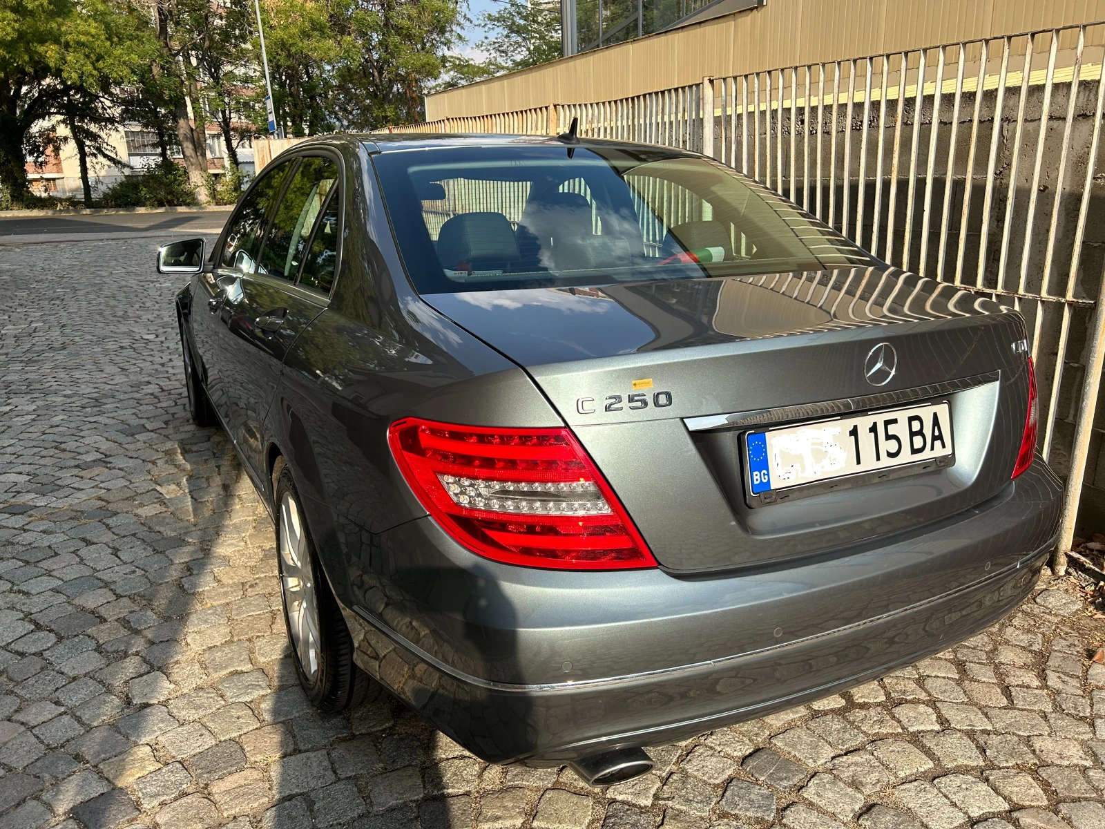 Mercedes-Benz C 250 Avantgarde Facelift - изображение 2