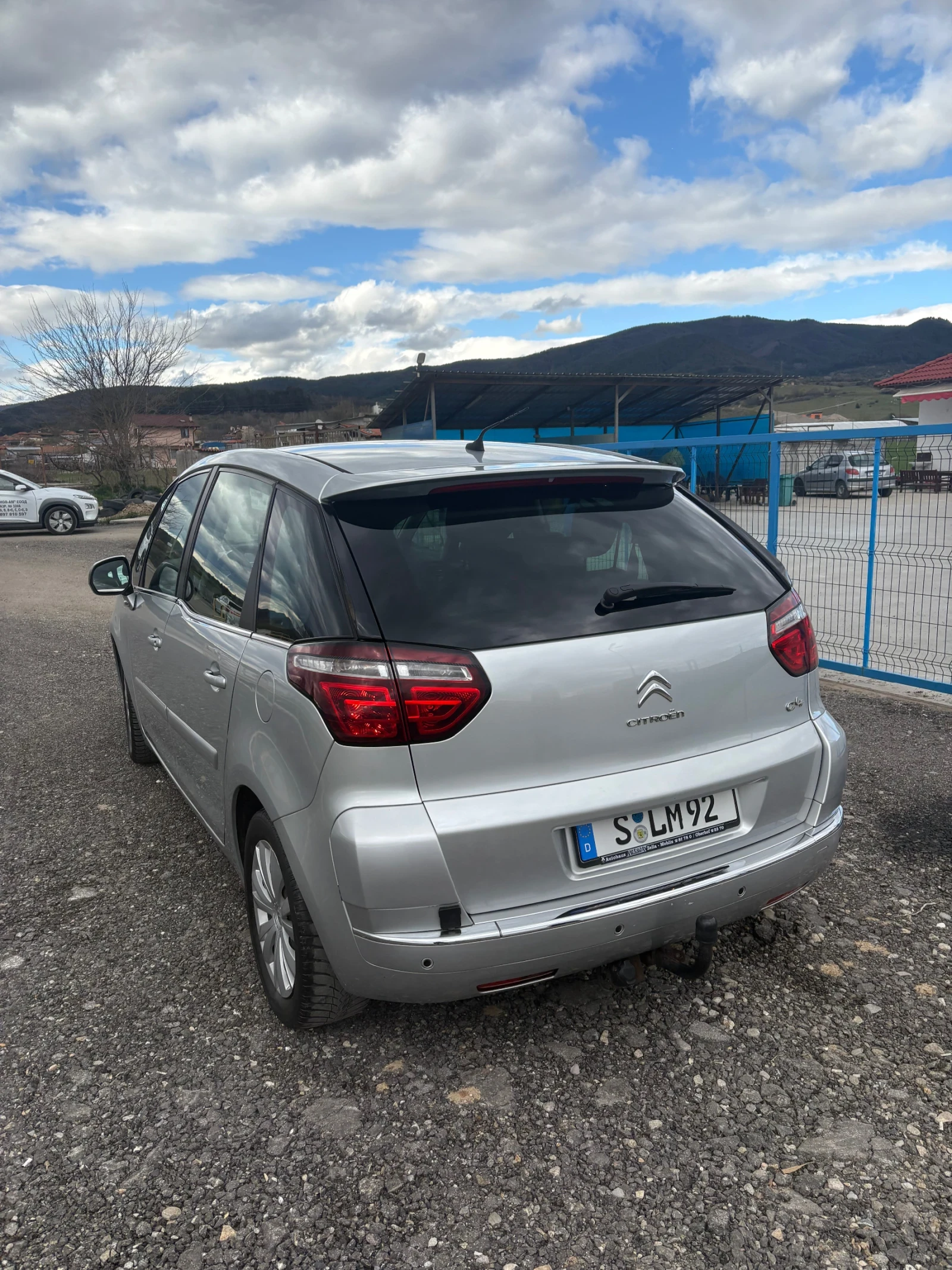 Citroen C4 Picasso 1.6  БЕНЗИН ГАС - изображение 4