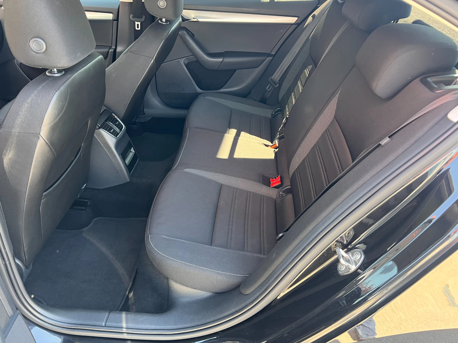 Skoda Octavia Style/2.0TDI/150к.с./7DSG - изображение 10