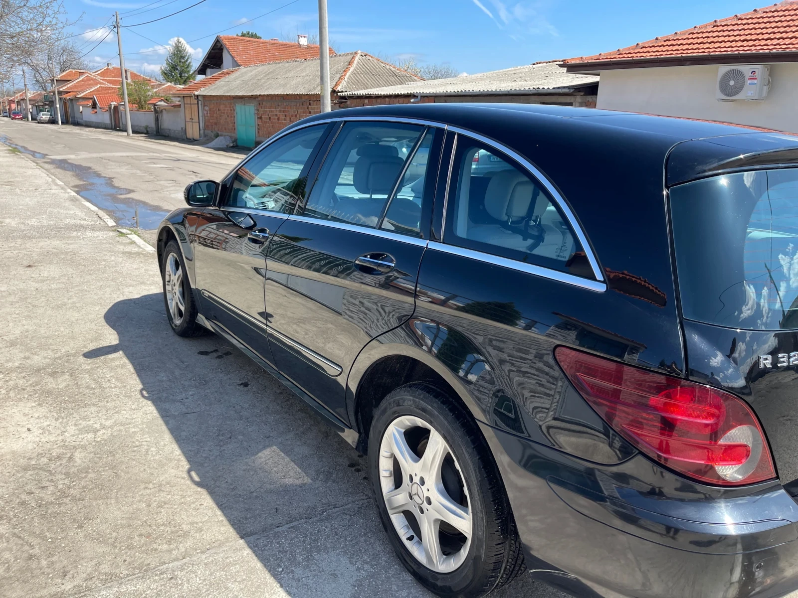 Mercedes-Benz R 320  - изображение 6