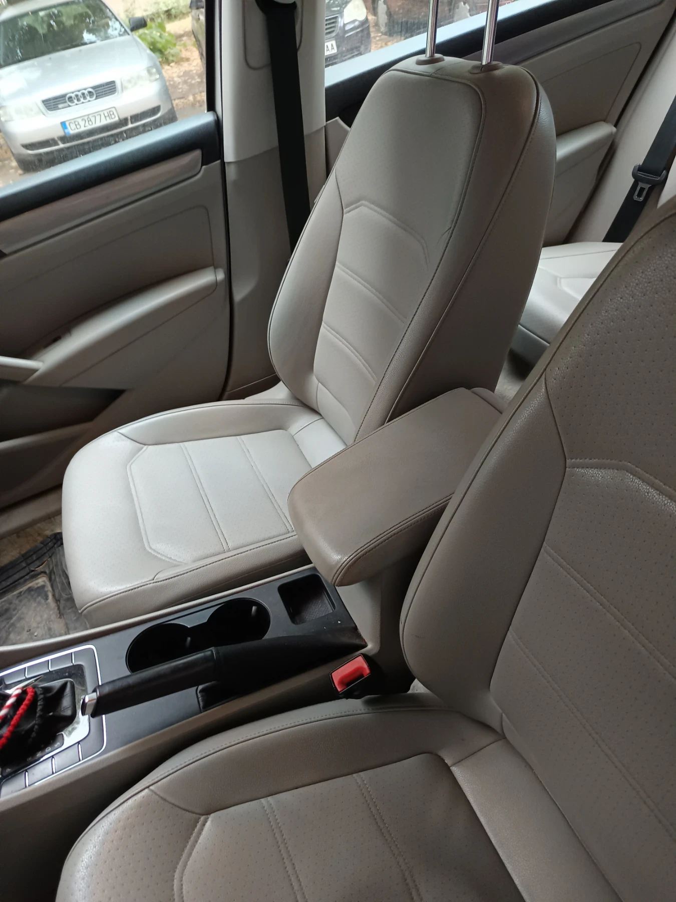 VW Passat 2.5 бензин перфектна  - изображение 8
