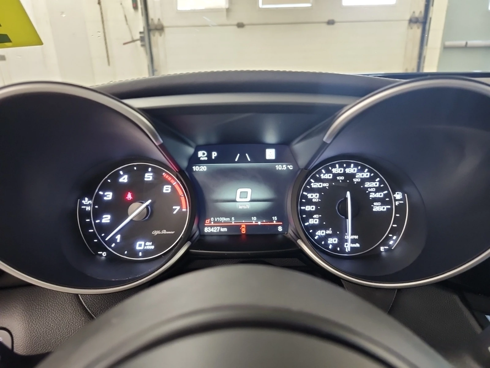 Alfa Romeo Giulia Veloce AWD* АвтоКредит* (Цена до БГ), снимка 10 - Автомобили и джипове - 53849952