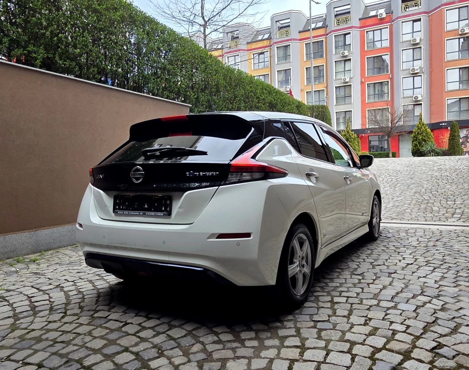 Nissan Leaf  Пълна Сервизна История, снимка 4 - Автомобили и джипове - 54195631