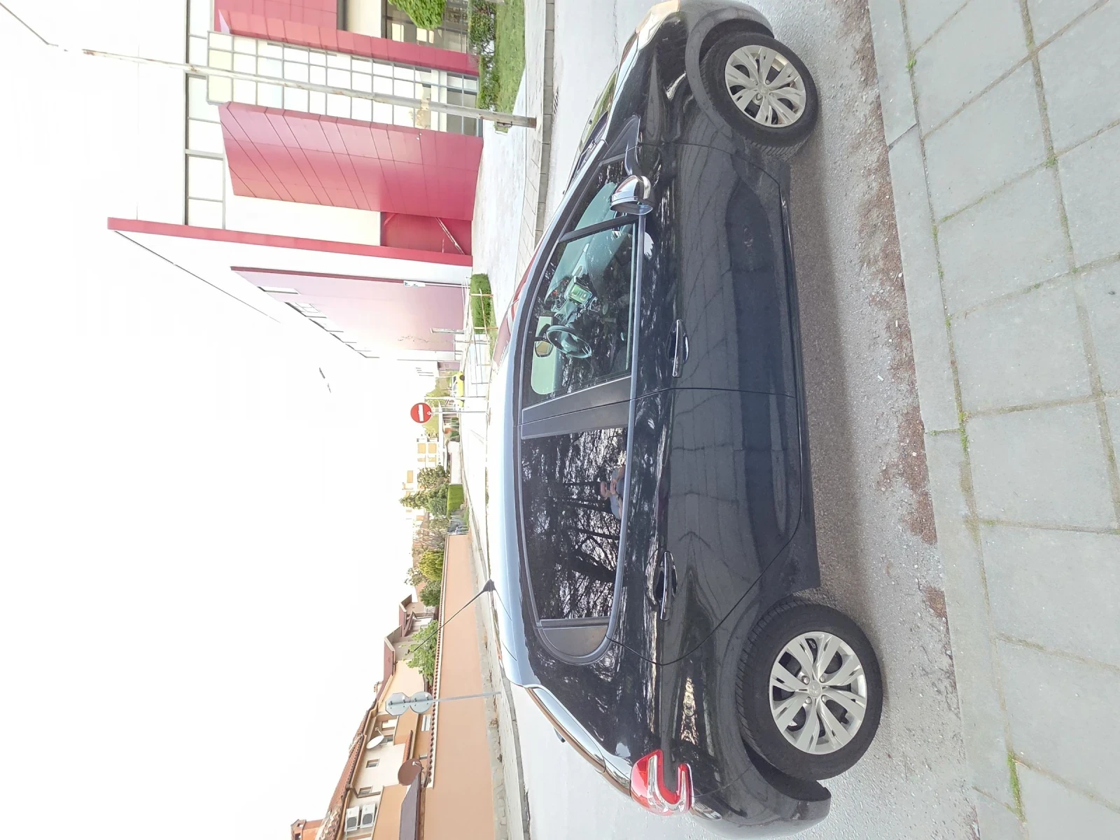 Peugeot 208 1.4 HDI, снимка 5 - Автомобили и джипове - 54314232