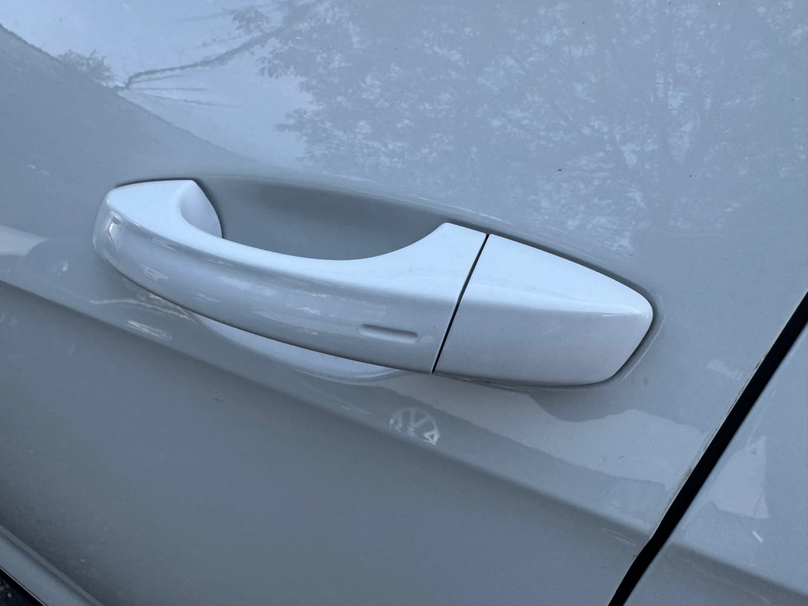 VW Golf 7.5* TDI* R-Line* Virtual* Keyless, снимка 16 - Автомобили и джипове - 54370322