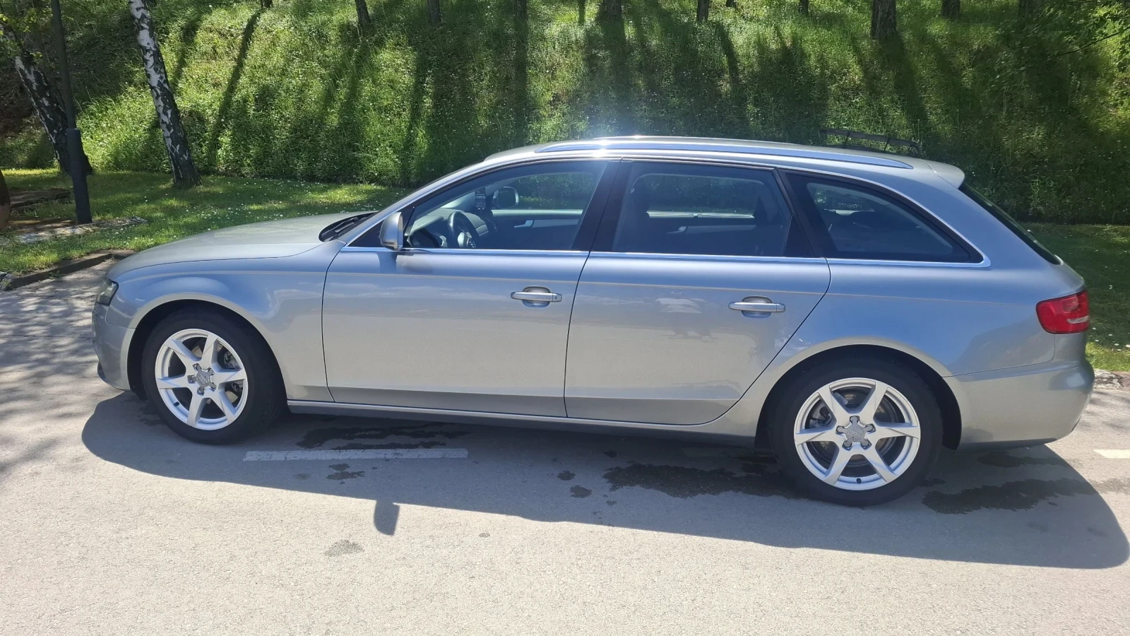 Audi A4 2.0 TDI 143kc. Обслужена преди 500км, снимка 2 - Автомобили и джипове - 54492332