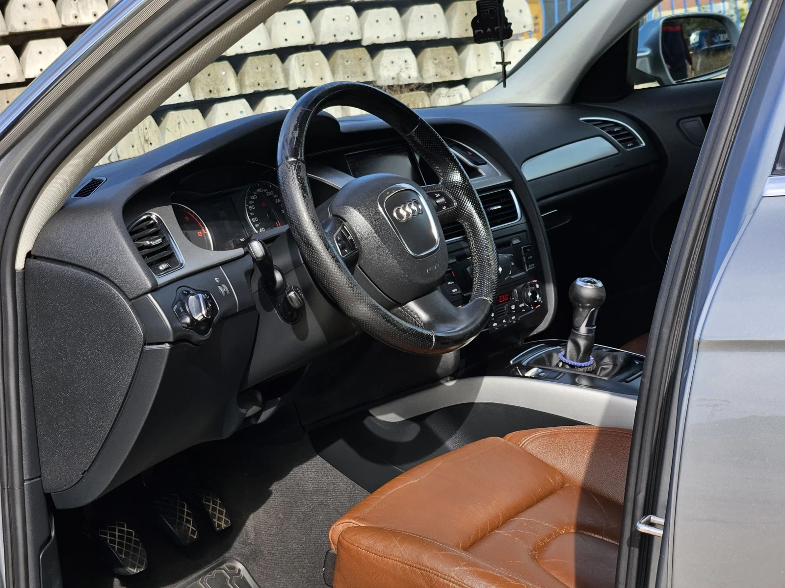 Audi A4 2.0 TDI 143kc. Обслужена преди 500км, снимка 11 - Автомобили и джипове - 54492332
