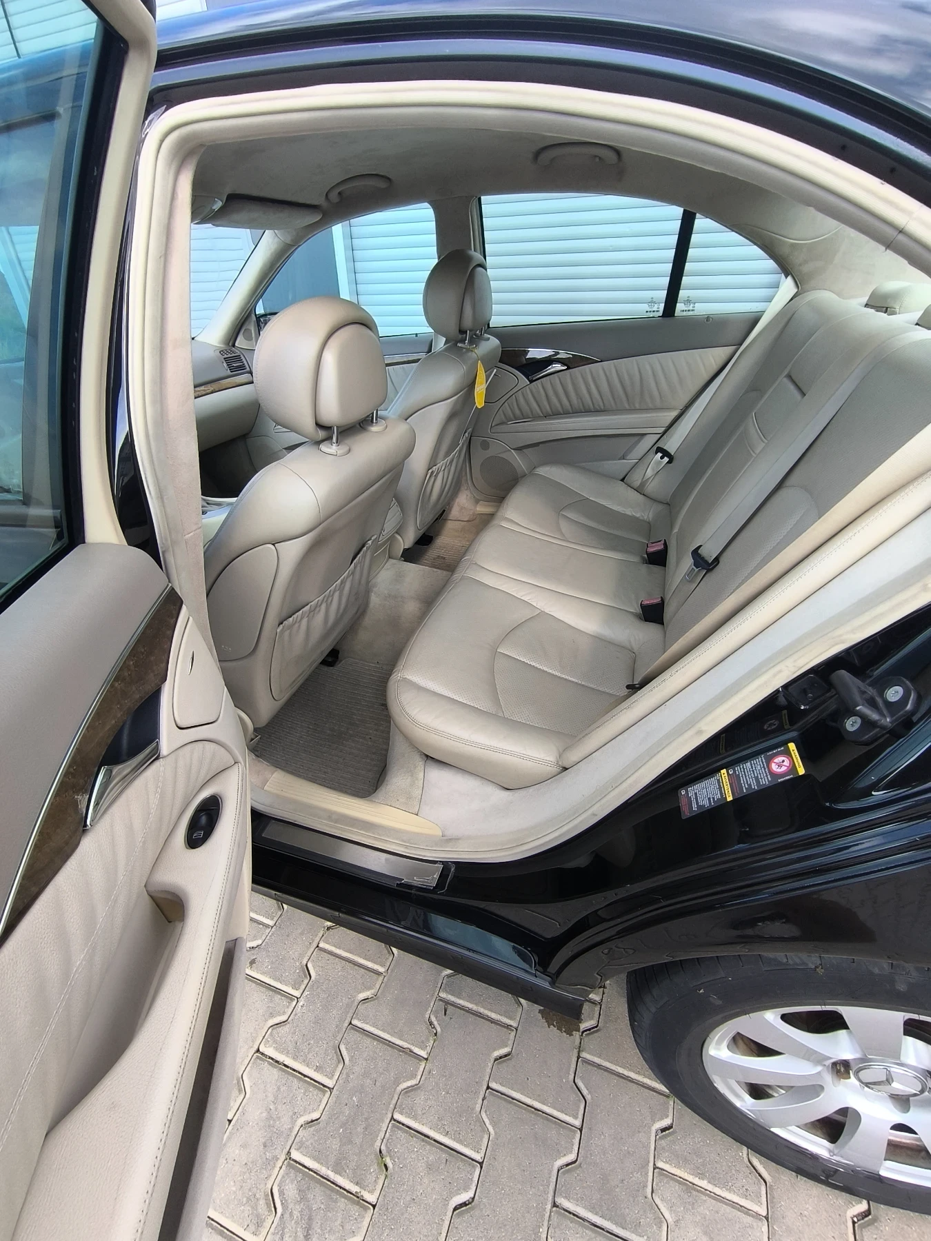 Mercedes-Benz E 280 Avangard, снимка 8 - Автомобили и джипове - 54859697