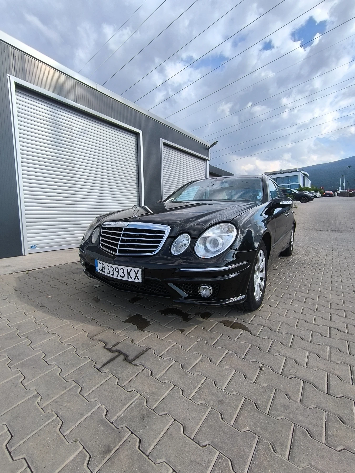 Mercedes-Benz E 280 Avangard, снимка 5 - Автомобили и джипове - 54859697