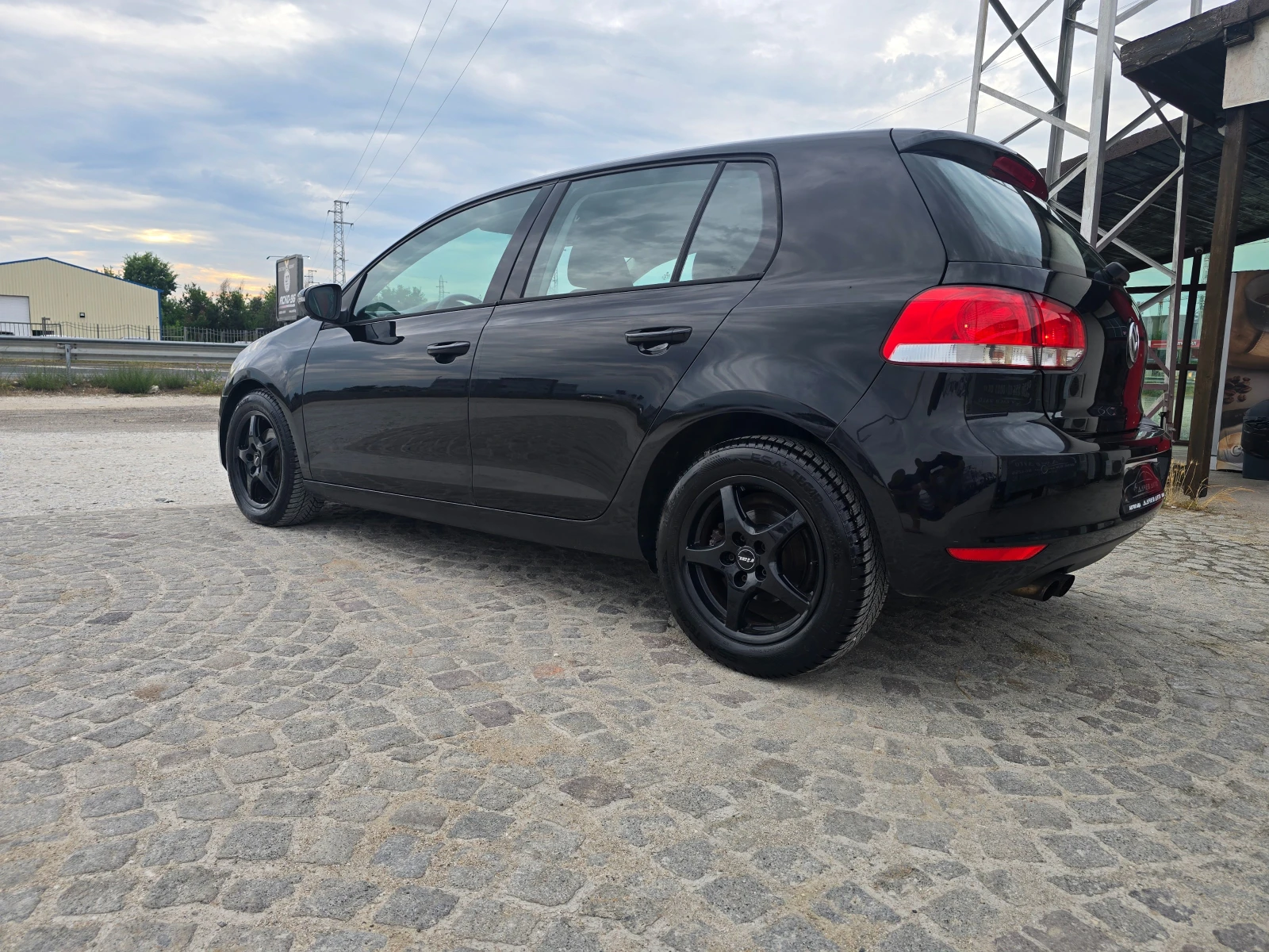 VW Golf 2.0-110к.с.КЛИМАТРОНИК, ПОДГРЕВ, снимка 4 - Автомобили и джипове - 55221577
