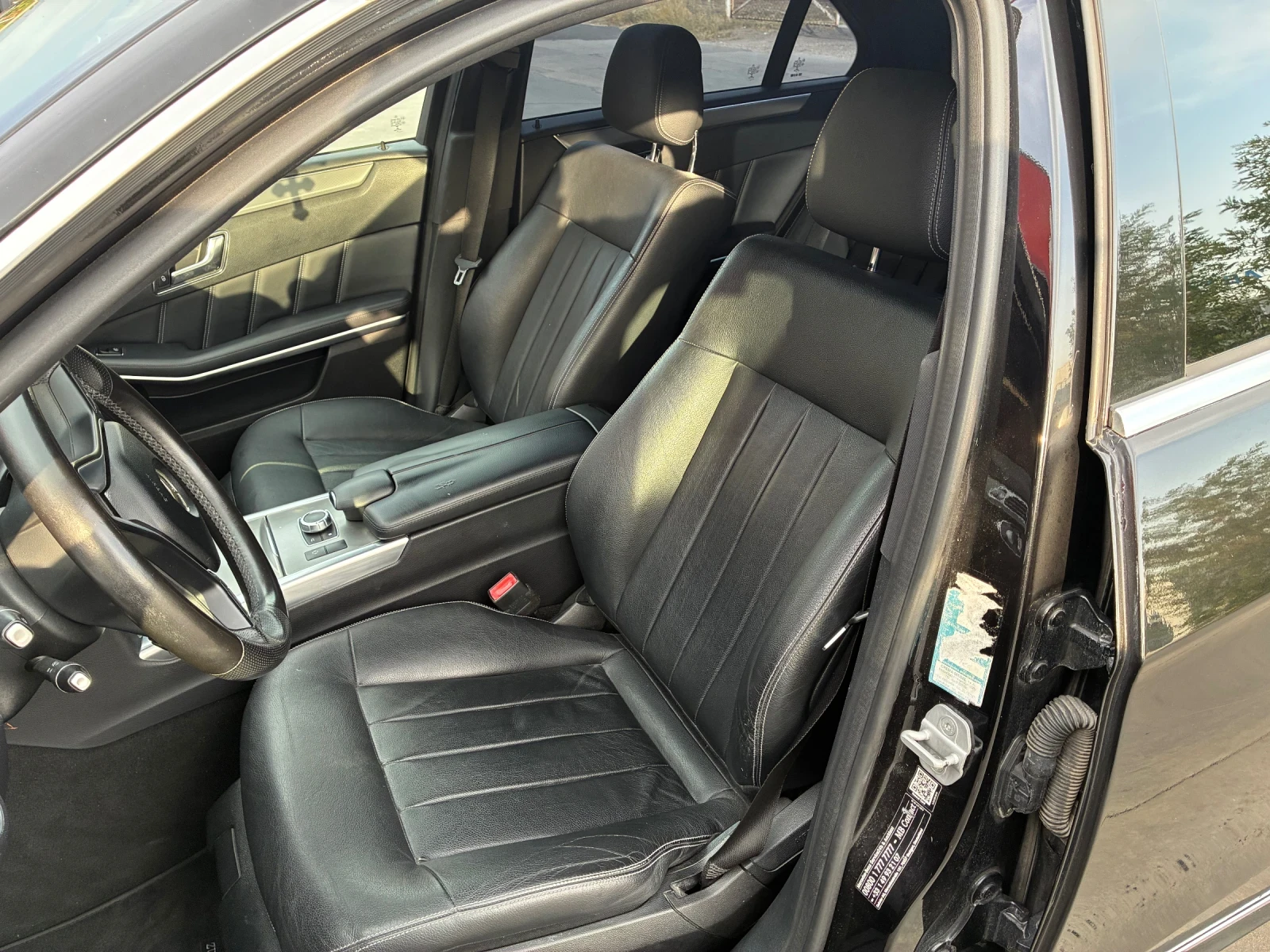 Mercedes-Benz E 220 9G, нова верига, личен автомобил, обслужен, снимка 13 - Автомобили и джипове - 55876139