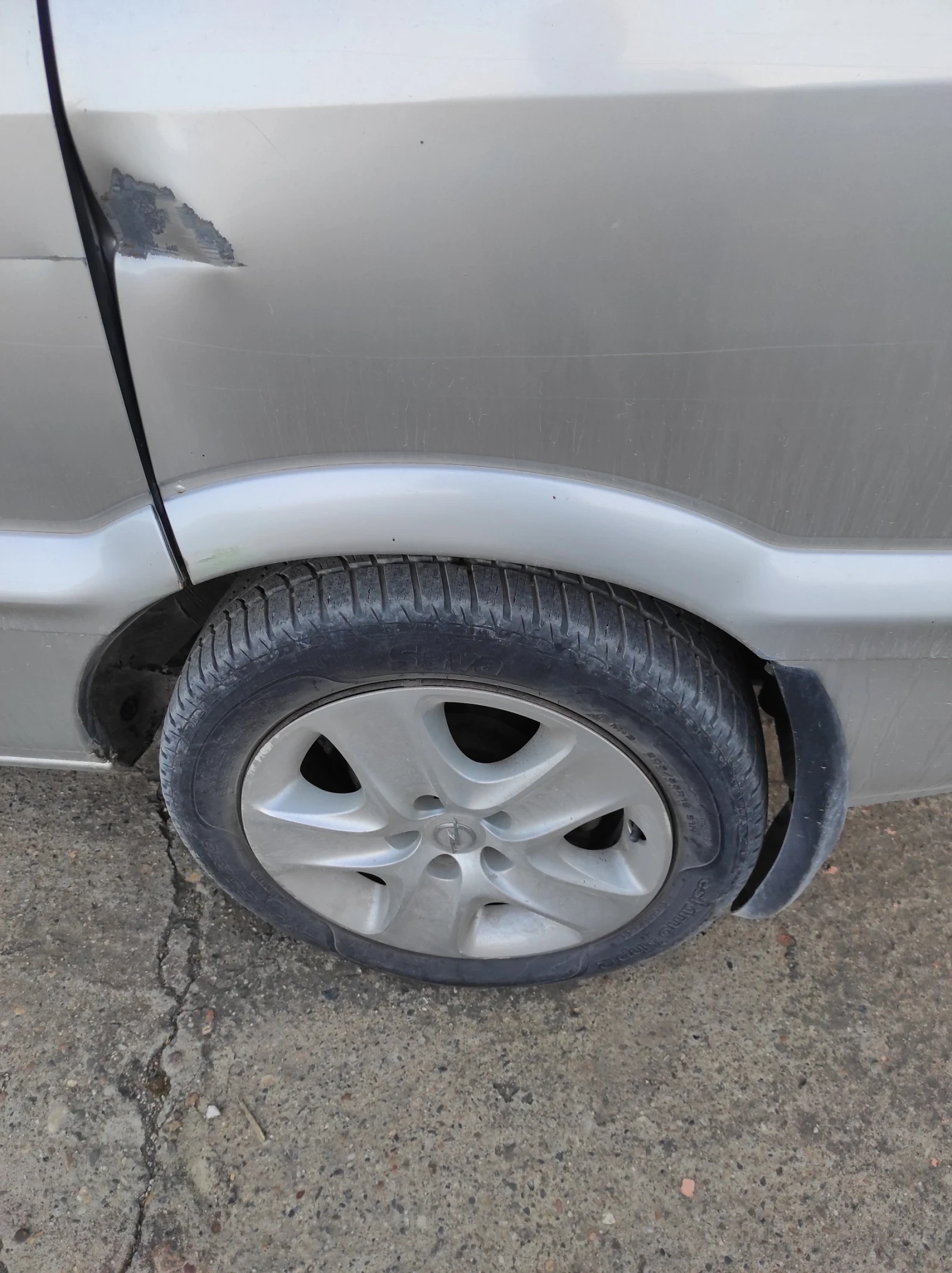 Opel Zafira, снимка 6 - Автомобили и джипове - 56433231