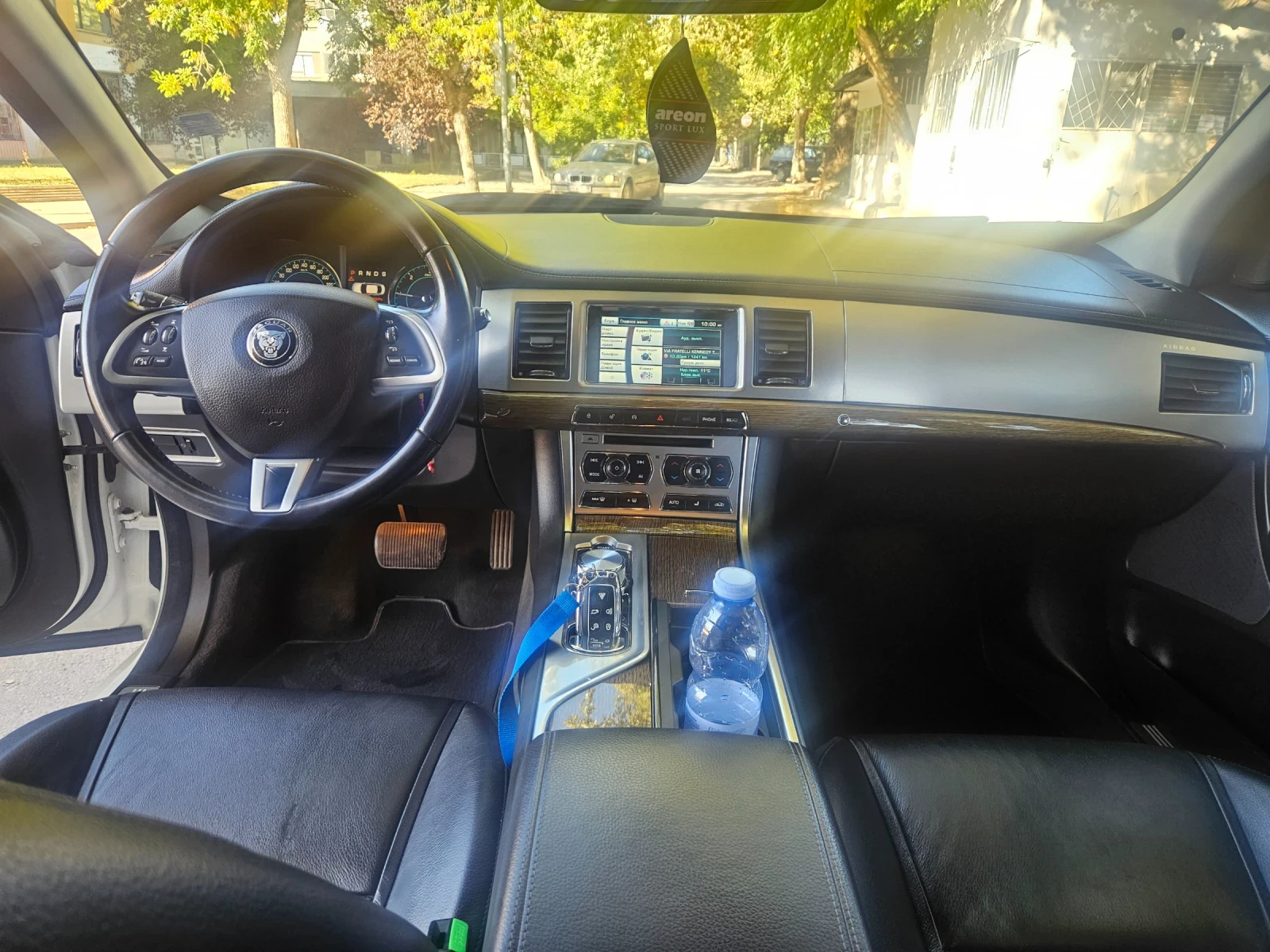 Jaguar Xf, снимка 13 - Автомобили и джипове - 56344076