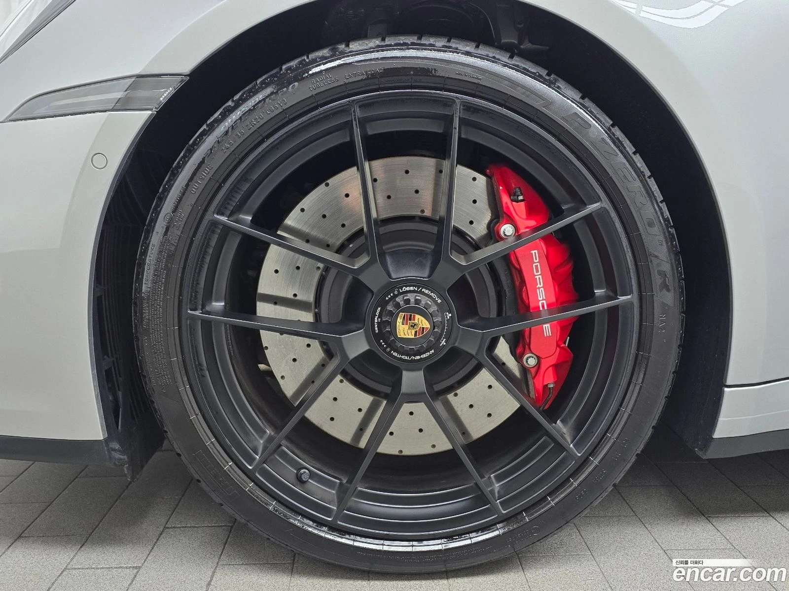 Porsche 911 Carrera GTS* ВКЛЮЧЕНИ ВСИЧКИ РАЗХОДИ, снимка 5 - Автомобили и джипове - 56547836