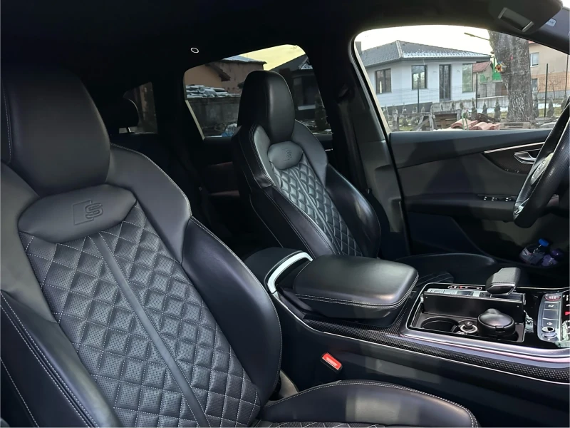 Audi SQ7 Facelift LASER Pano* 360* BOSE* HEAD UP* 6+ 1* 22, снимка 10 - Автомобили и джипове - 48919627