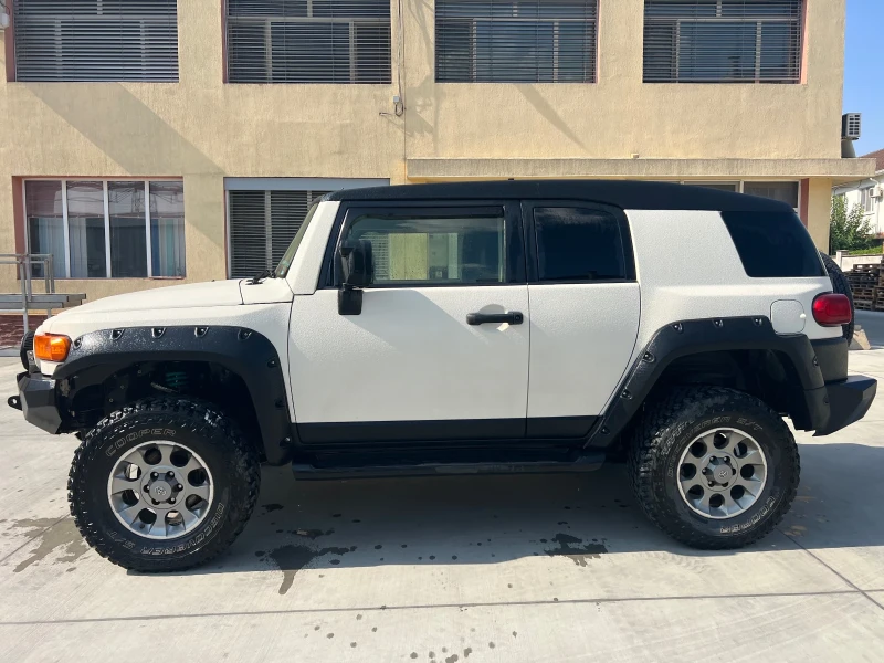 Toyota Fj cruiser Джип, снимка 8 - Автомобили и джипове - 47817901