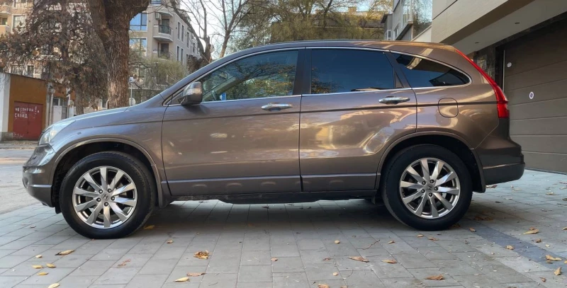 Honda Cr-v Executive Auto/Navi/Camera, снимка 8 - Автомобили и джипове - 49274178