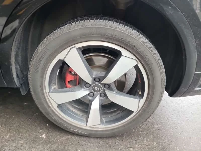 Audi Q5 * PROGRESSIV * CARFAX * ДВА КЛЮЧА * ПАНО, снимка 12 - Автомобили и джипове - 53618639