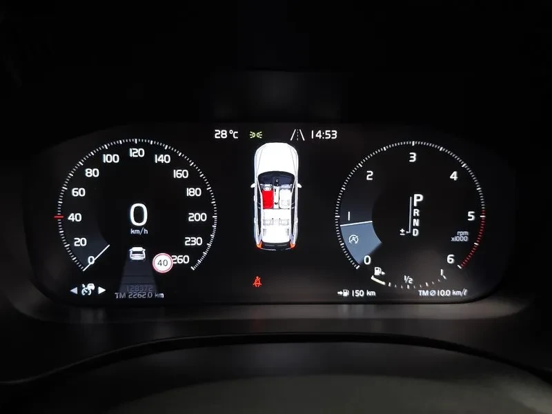Volvo XC60 D5 INSCRIPTION, снимка 7 - Автомобили и джипове - 55562414