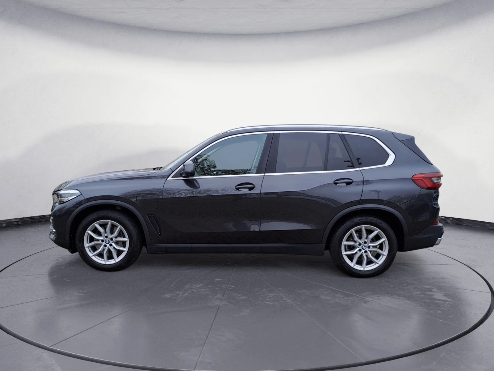 BMW X5 xDrive45e/Sport/AHK/Memory/Virtual - изображение 2