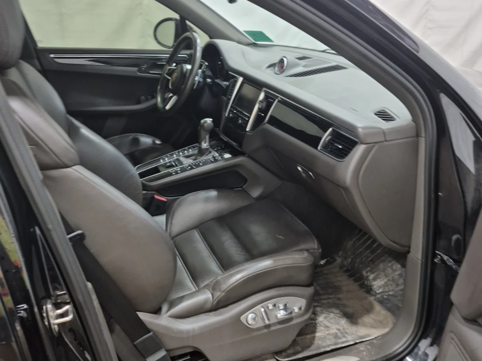 Porsche Macan * S * CARFAX * ВЪЗМОЖНОСТ ЗА АВТОКРЕДИТ - изображение 8