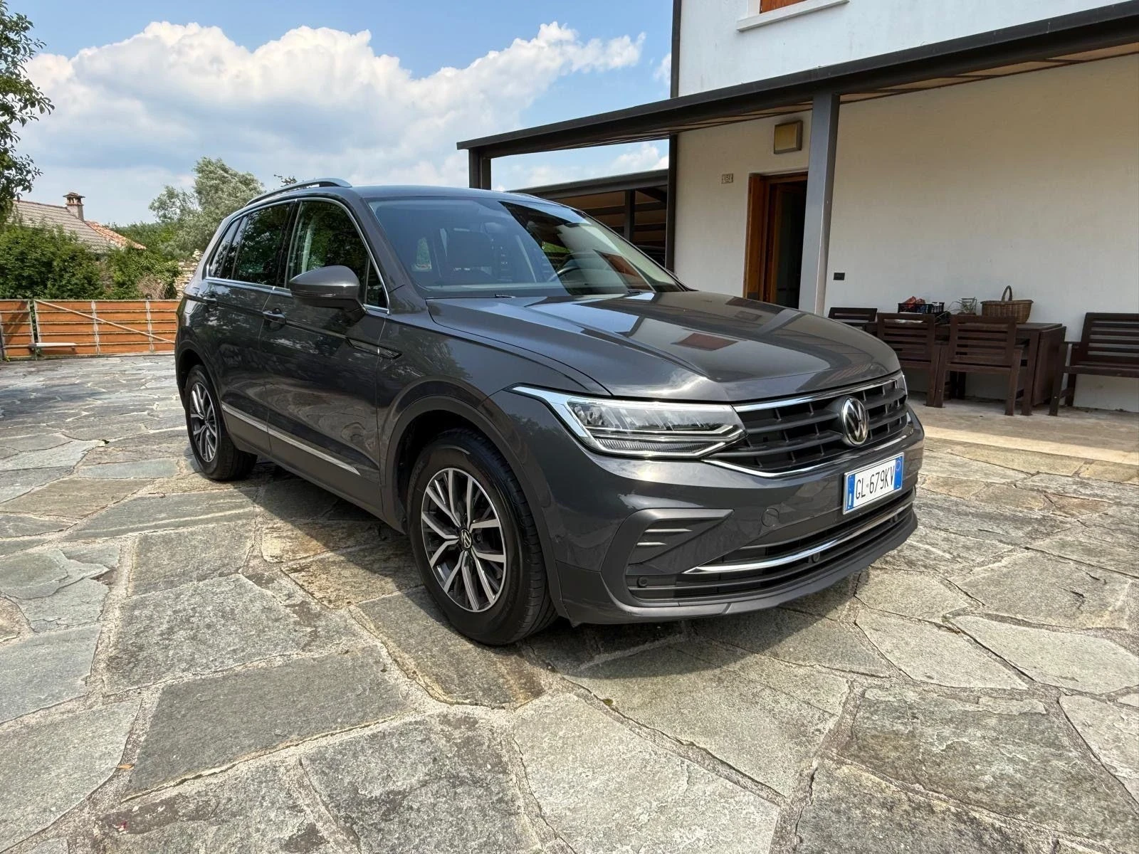 VW Tiguan (KATO НОВА) - изображение 2