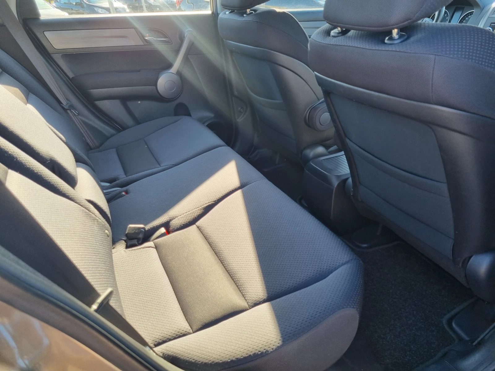 Honda Cr-v 2.0i 150 к.с  AWD ШВЕЙЦАРИЯ - изображение 10
