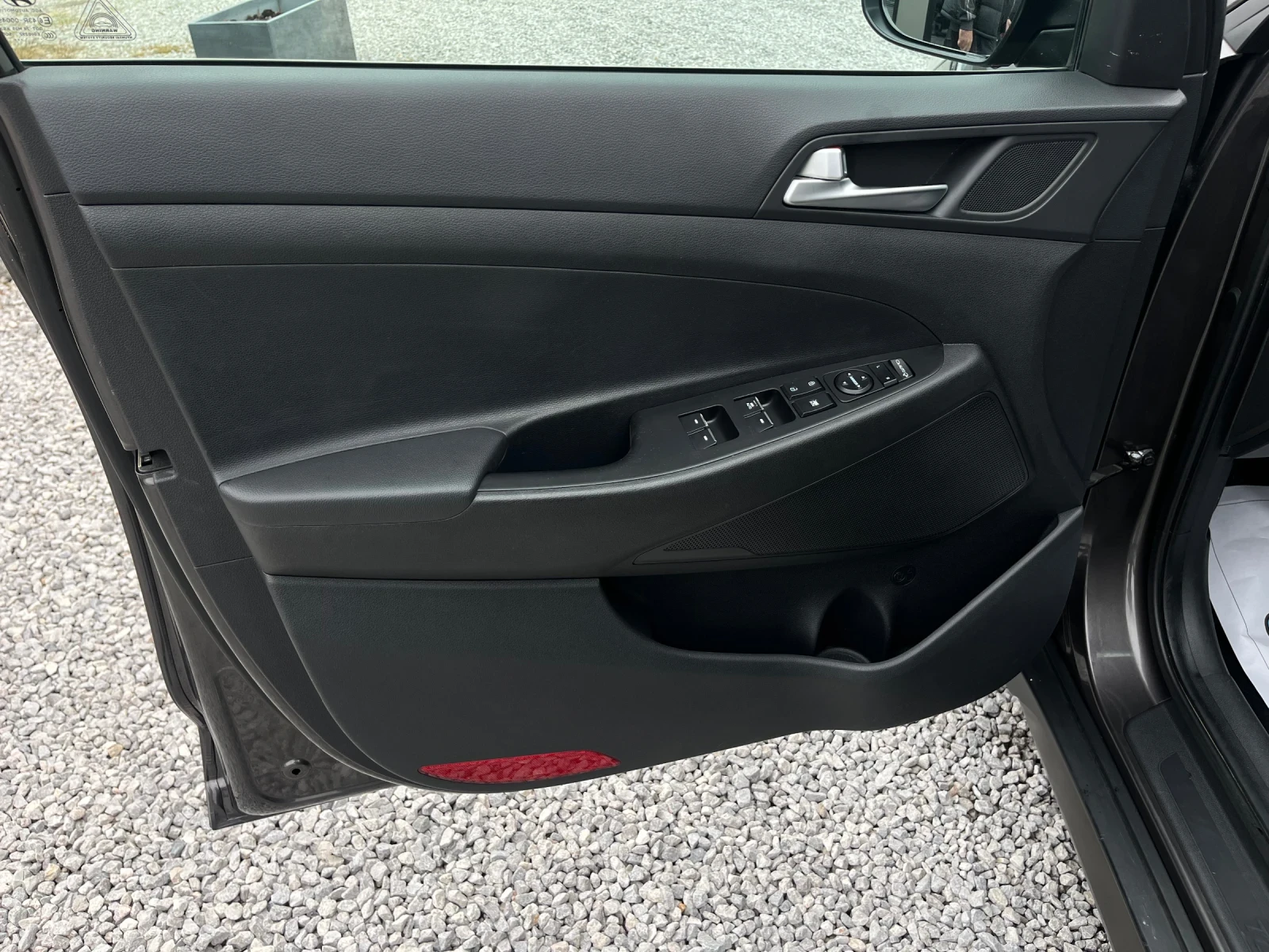 Hyundai Tucson Xpossible 2.0CRDI-136k.c. 4WD/Aвтомат, Панорама/ - изображение 10