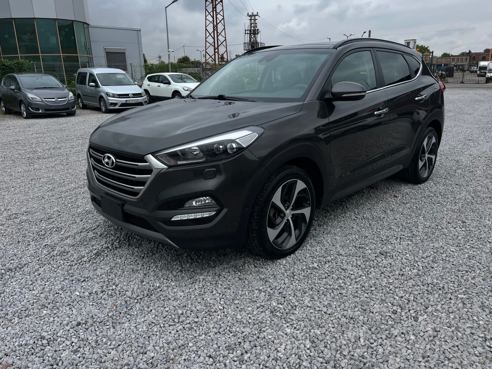 Hyundai Tucson Xpossible 2.0CRDI-136k.c. 4WD/Aвтомат, Панорама/ - изображение 2