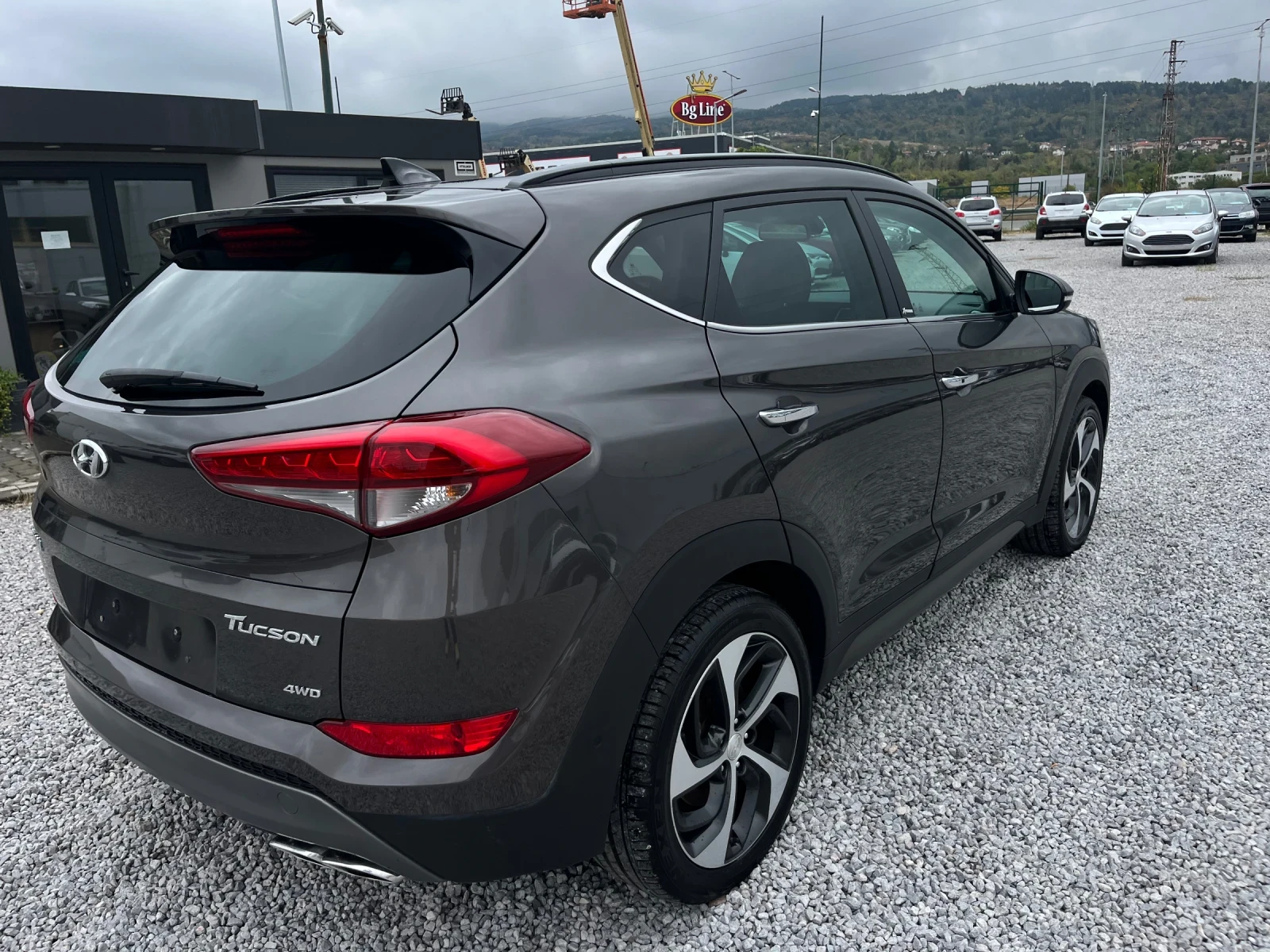 Hyundai Tucson Xpossible 2.0CRDI-136k.c. 4WD/Aвтомат, Панорама/ - изображение 6