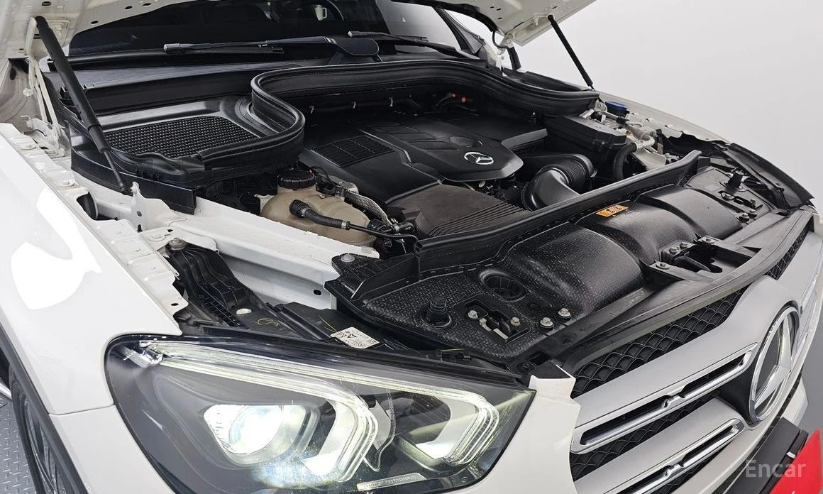 Mercedes-Benz GLE 300  - изображение 6