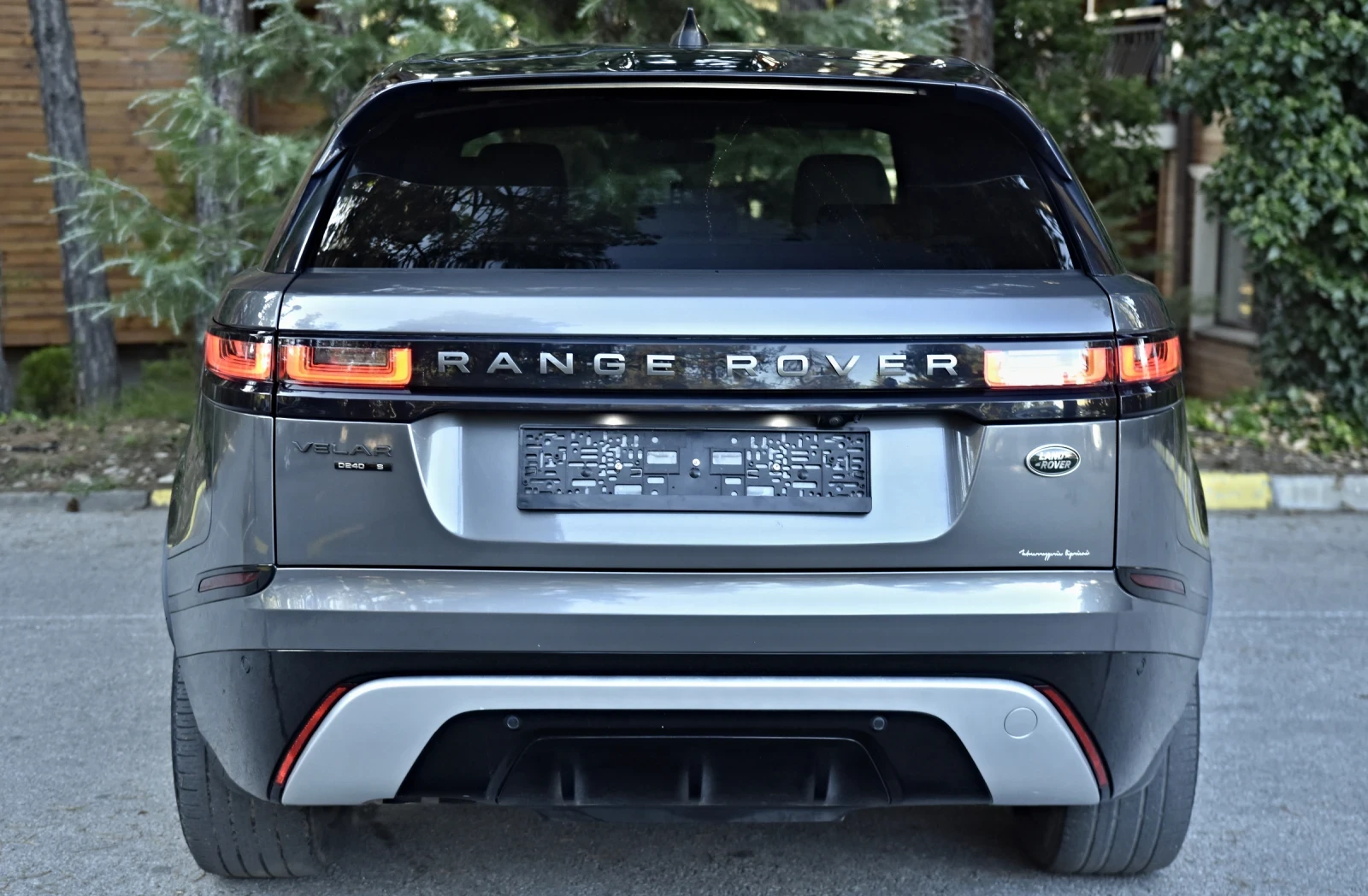 Land Rover Range Rover Velar R240 - изображение 5
