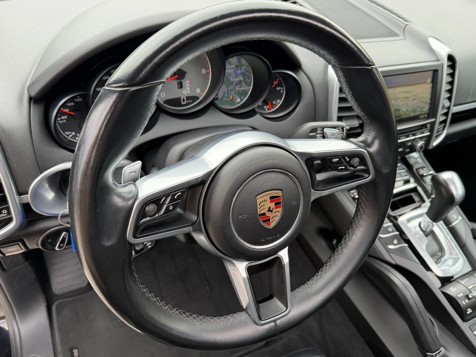 Porsche Cayenne 4.2TDI* S* 385HP* DISTRONIC* , снимка 11 - Автомобили и джипове - 53971126