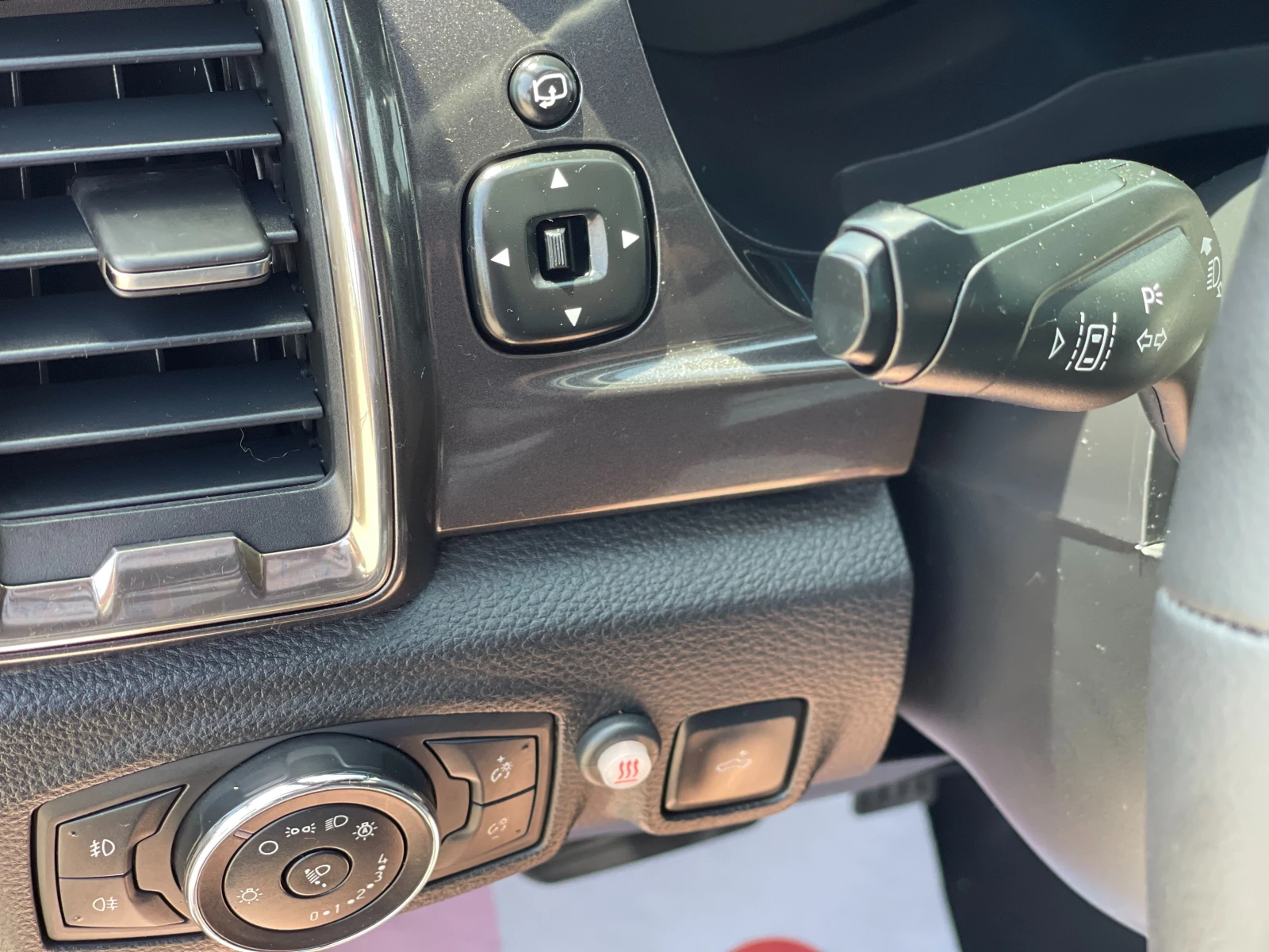 Ford Ranger 3.2TDCi Wildtrak 4x4, снимка 14 - Автомобили и джипове - 54668185