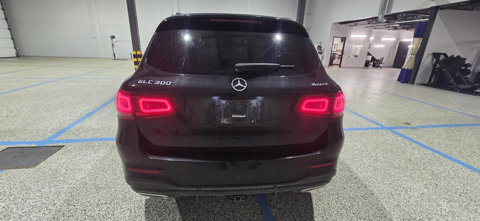 Mercedes-Benz GLC 300 ДИСТРОНИК * ПОДГРЕВ * ПАНОРАМА * АМБИЕНТ * CARFAX, снимка 3 - Автомобили и джипове - 54672124