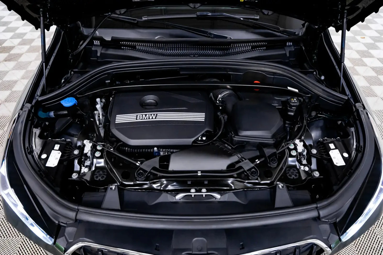 BMW X1 XDRIVE28i/Driver Assistance/iDrive 8, снимка 17 - Автомобили и джипове - 55414279