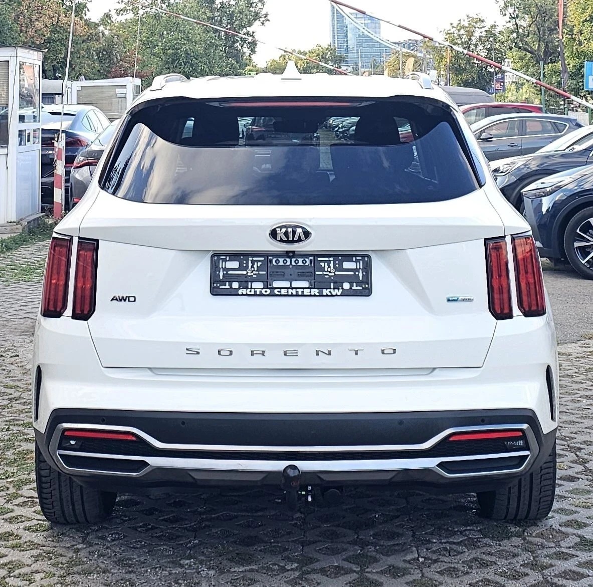 Kia Sorento 1.6 T-GDI HEV Platinum BOSE 7 места 360 камера 6AT, снимка 5 - Автомобили и джипове - 56061784