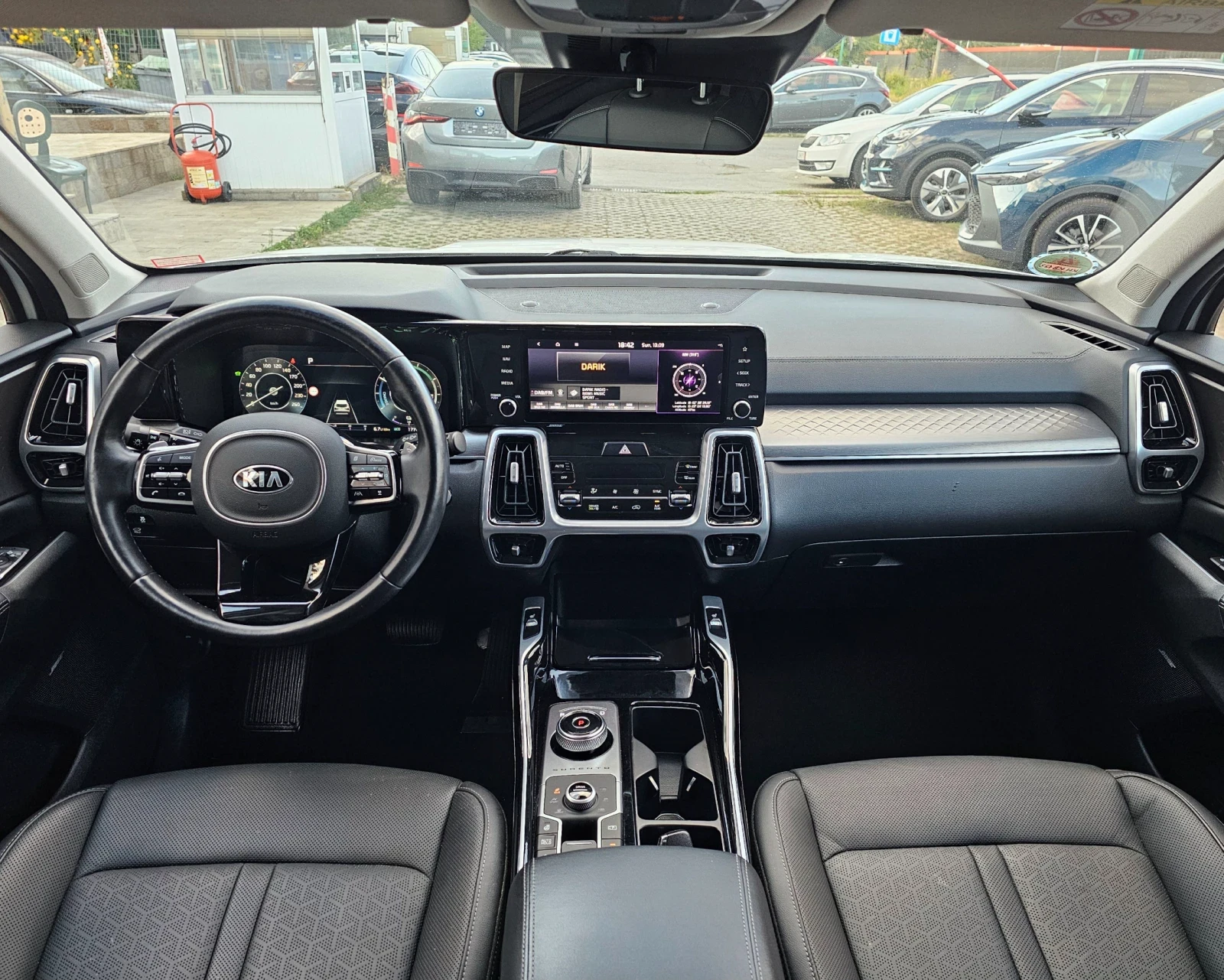 Kia Sorento 1.6 T-GDI HEV Platinum BOSE 7 места 360 камера 6AT, снимка 8 - Автомобили и джипове - 56061784