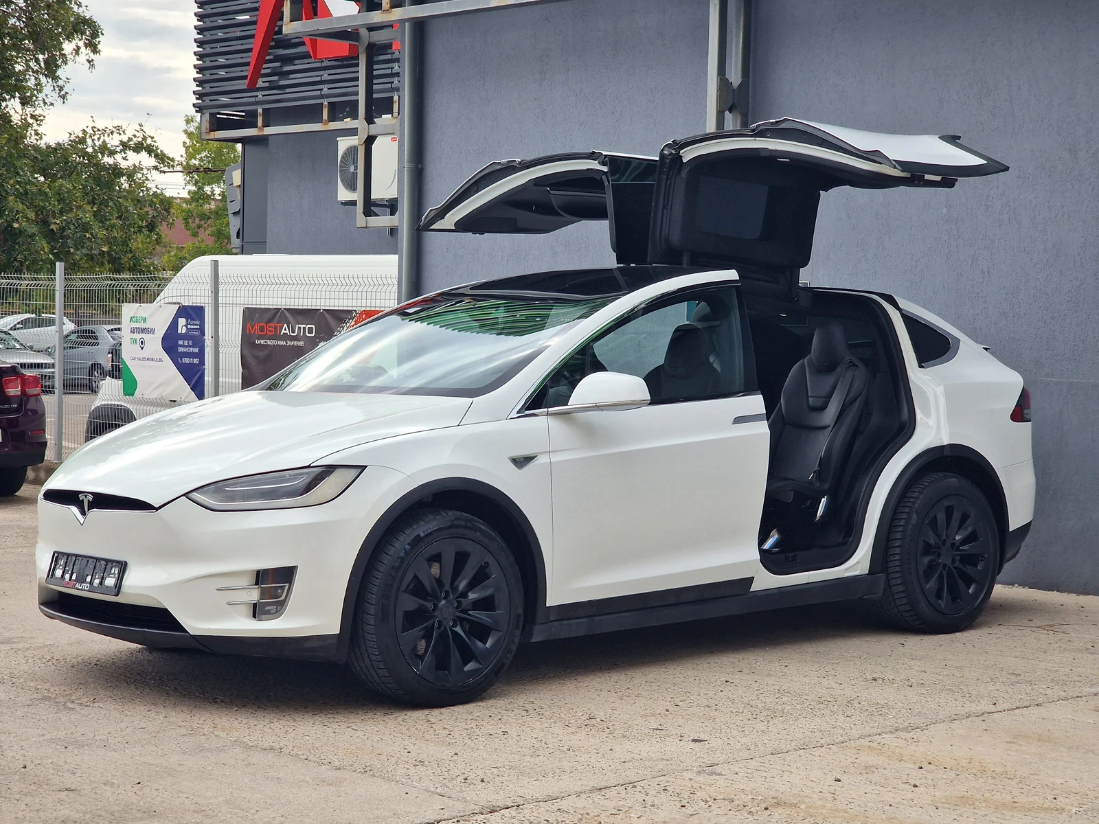 Tesla Model X X90D 4door Wagon/4X4, снимка 3 - Автомобили и джипове - 56293889