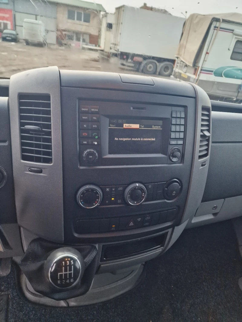 VW Crafter 2.0 TDi 160hp, снимка 13 - Бусове и автобуси - 48384189