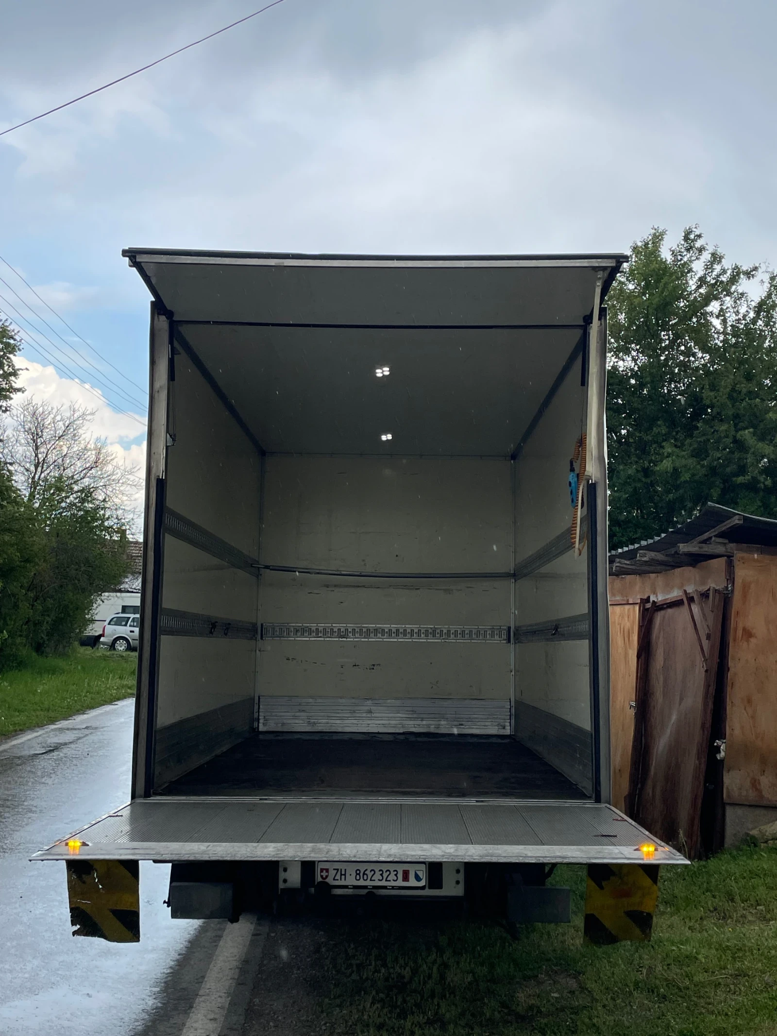 Iveco Daily 35S17 3.5т на теглич падащ борд - изображение 9