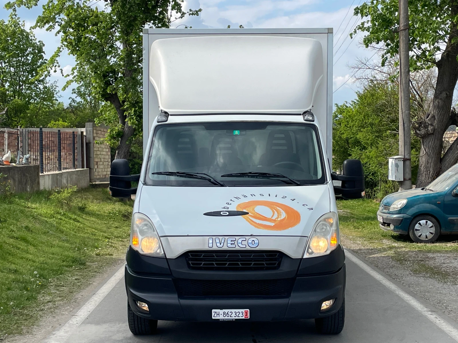 Iveco Daily 35S17 3.5т на теглич падащ борд - изображение 2