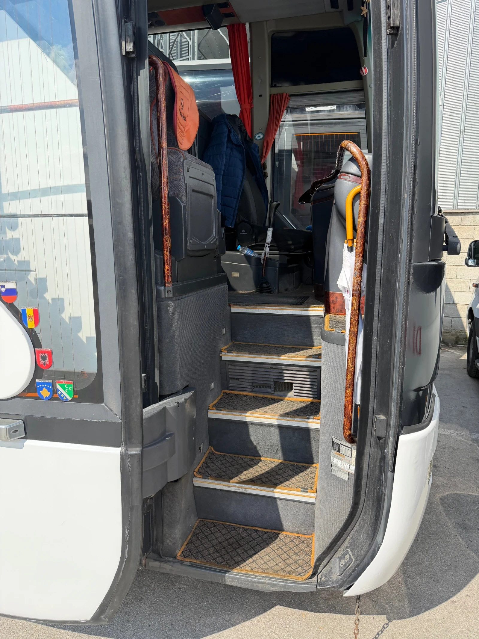 Mercedes-Benz Tourismo, снимка 11 - Бусове и автобуси - 54042173