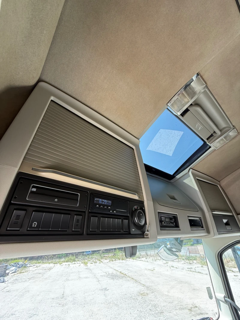 Volvo Fh 12 Mega, снимка 10 - Камиони - 50753672