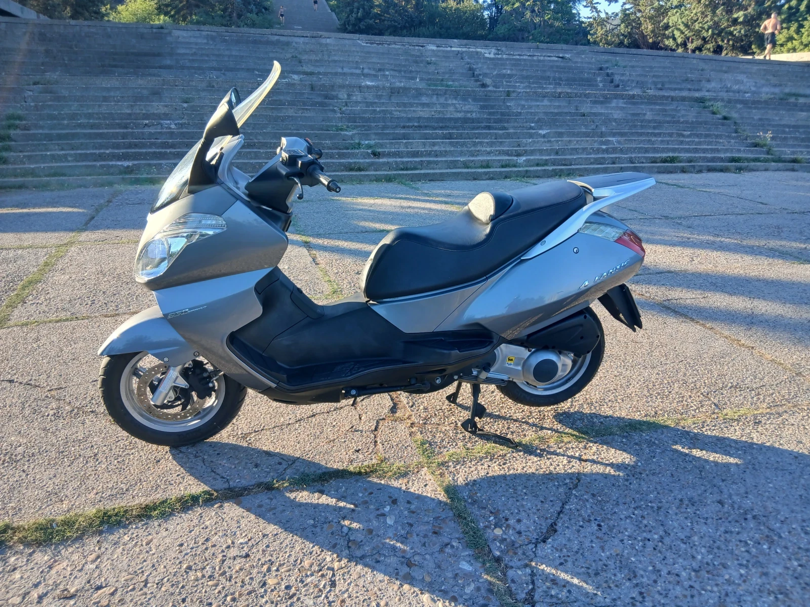 Aprilia Atlantic 250 sprint - изображение 2