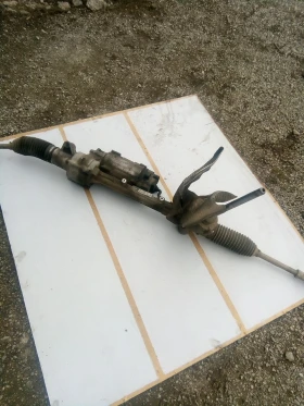 кормилна рейка Ланд Ровър Евок 2.2Д