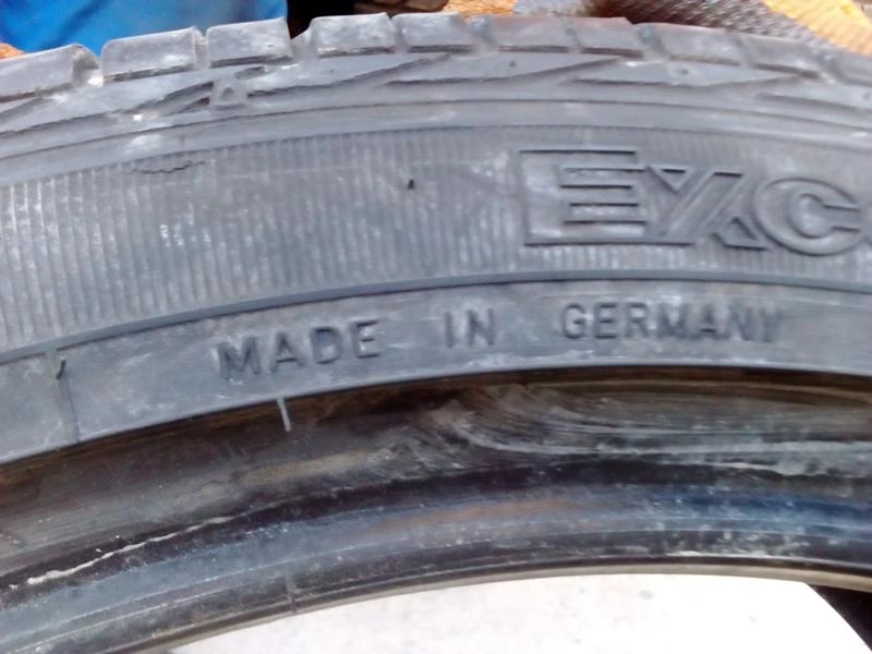 Гуми Летни 245/40R19, снимка 6 - Гуми и джанти - 18783545